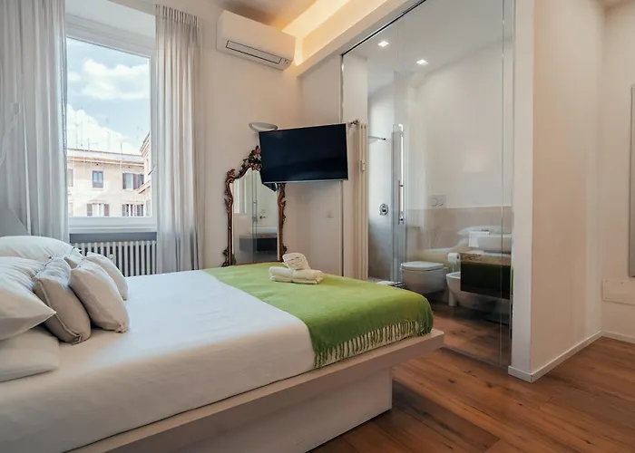 On The Tiber- Luxury House Apartment Rome