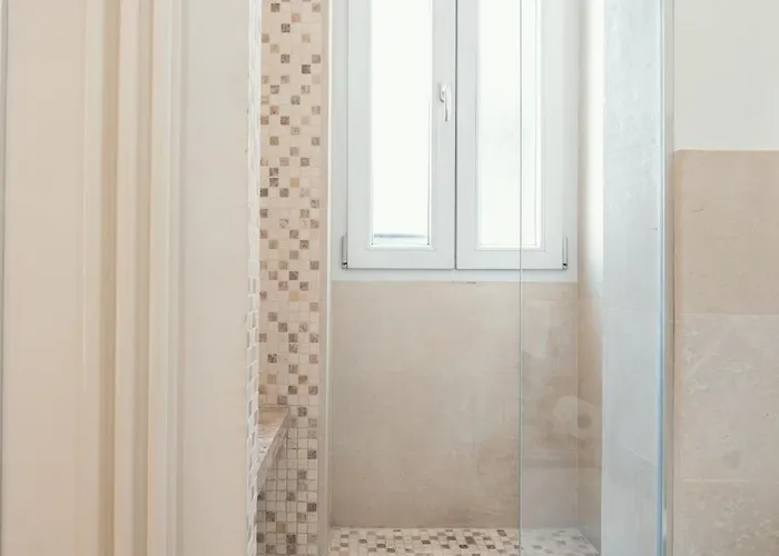 On The Tiber- Luxury House Apartment Rome